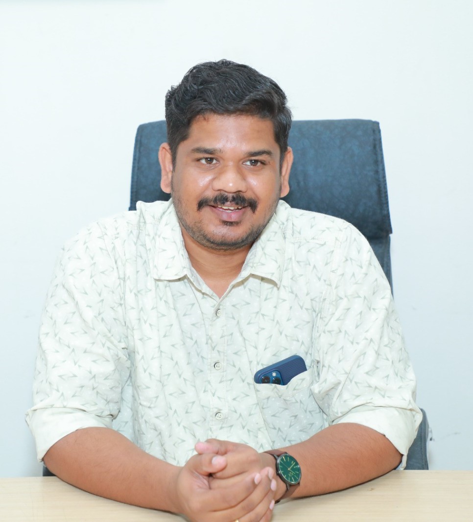 Mr.R.MuthuKumar